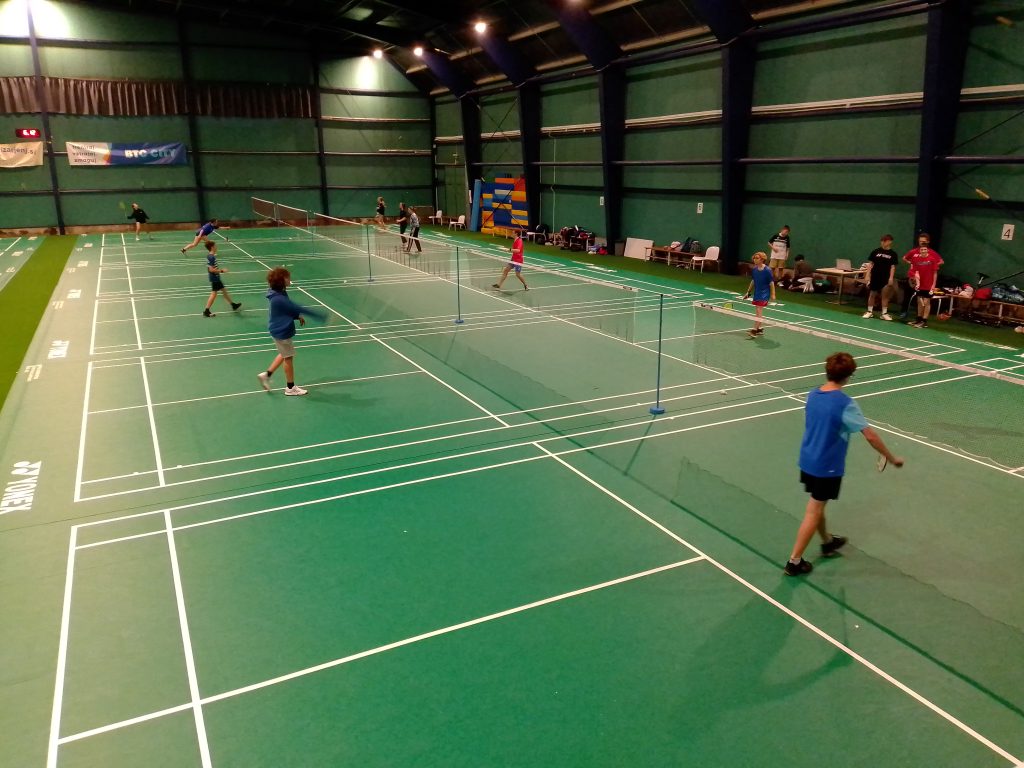 Ljubljansko prvenstvo v badmintonu za starejše in mlajše učence in učenke